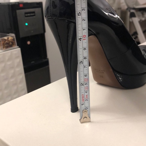 Gucci Patent Leather Pumps - Picture 8 of 8